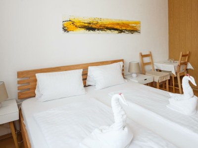 Holiday room Doppelzimmer Standard (Zimmer 8) - Features photo 28