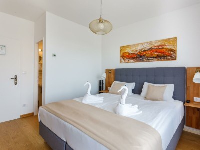 Holiday room Doppelzimmer mit Balkon Seeseite (Zimmer 16) - Features photo 28