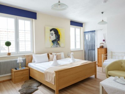 Holiday room Studio 3-Bett Zimmer, Dusche, WC - Features photo 28