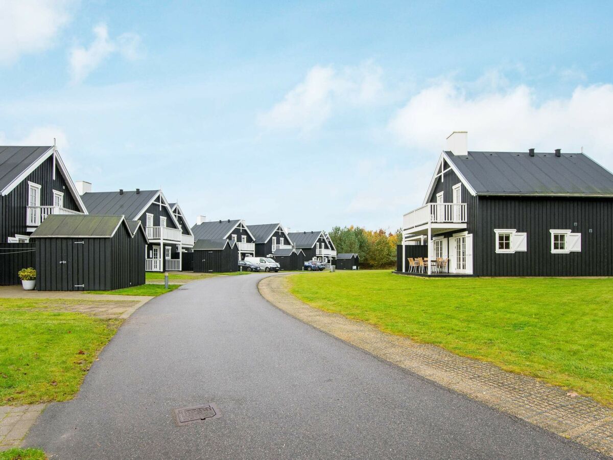 Holiday house Modern holiday home with sauna - Outdoor photo 5