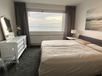 Holiday apartment Zeepanorama - Features photo 12