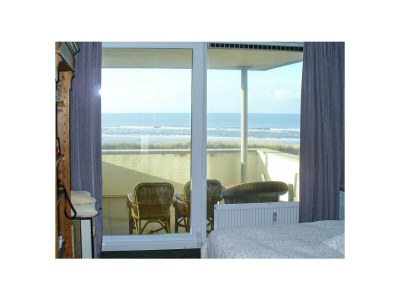 Holiday apartment Zeepanorama - Features photo 15