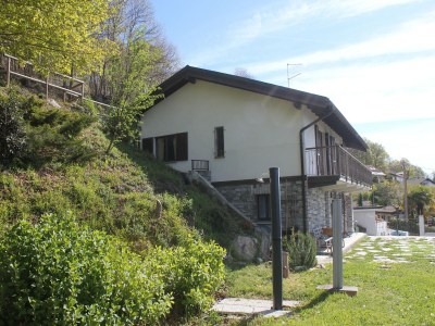 Holiday house Rustic Villa with Lake Views - Outdoor photo 9