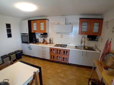 Holiday house Rustic Villa with Lake Views - Features photo 12