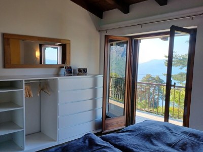 Holiday house Rustic Villa with Lake Views - Features photo 18