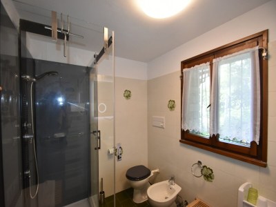 Holiday house Rustic Villa with Lake Views - Features photo 24