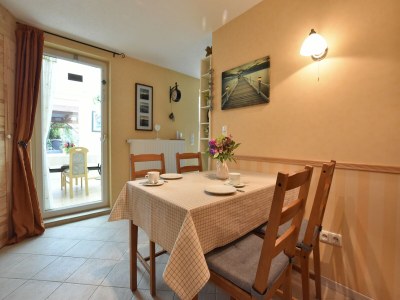 Apartment Hübsches Appartement in Am Salzhaff mit Kamin - Features photo 13