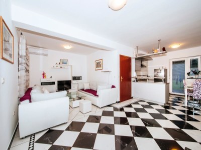 Holiday house Holiday Home Jasenice near Beach & Pool - Features photo 26