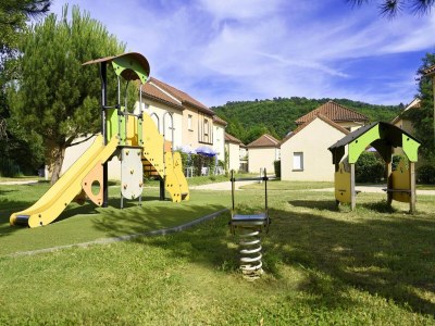 Holiday park Holiday Home in Montignac near Lascaux II - Outdoor photo 35
