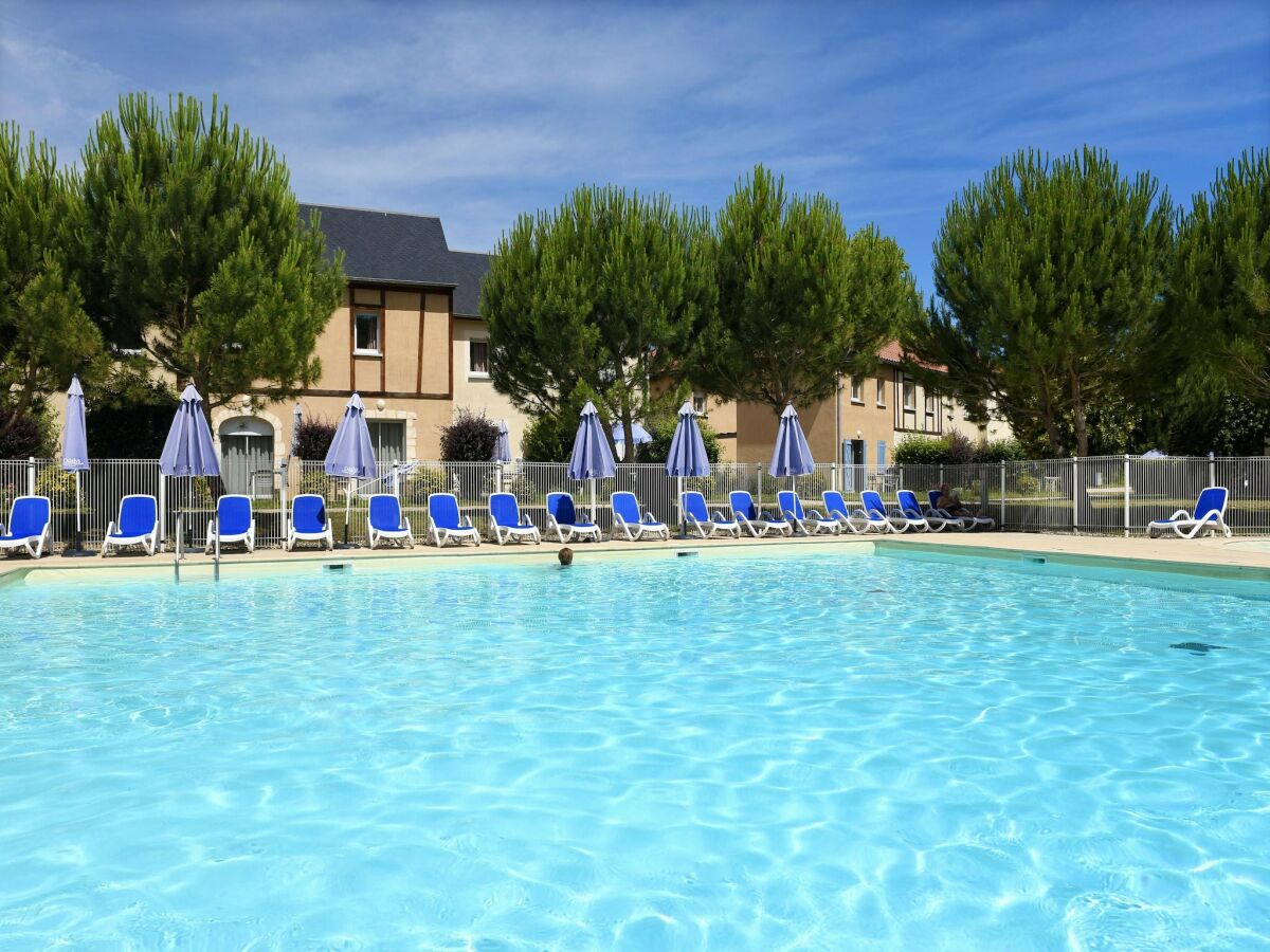 Holiday park Apartment in France with Pool Views - Outdoor photo 2