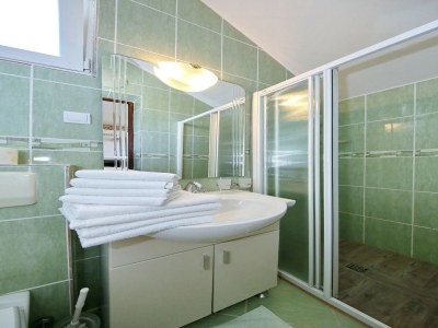 Holiday house Ferienhaus Maslenica mit Meerblick und Pool - Features photo 17