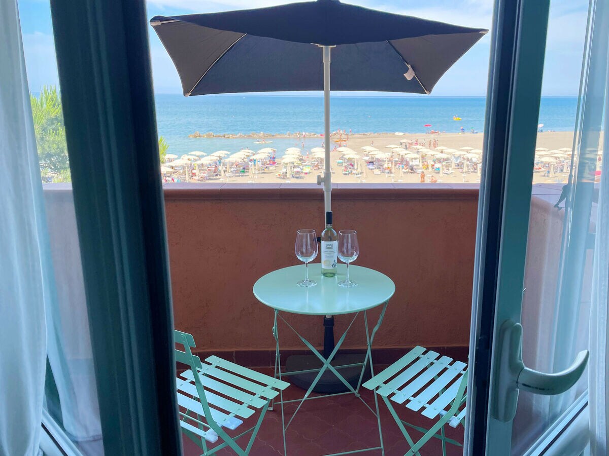 Apartment Appartamento Germoglio sulla Spiaggia