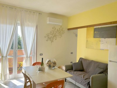 Apartment Appartamento La Ginestra sulla Spiaggia - Features photo 32