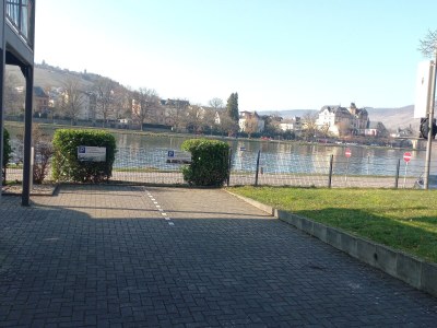 Holiday apartment "Am Bernkasteler Moselufer" - Outdoor photo 12