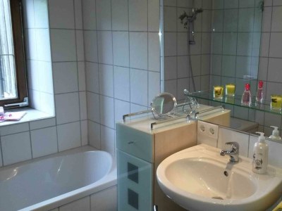 Apartment Appartement/Fewo, Dusche oder Bad, 2 Schlafräume - Outdoor photo 10