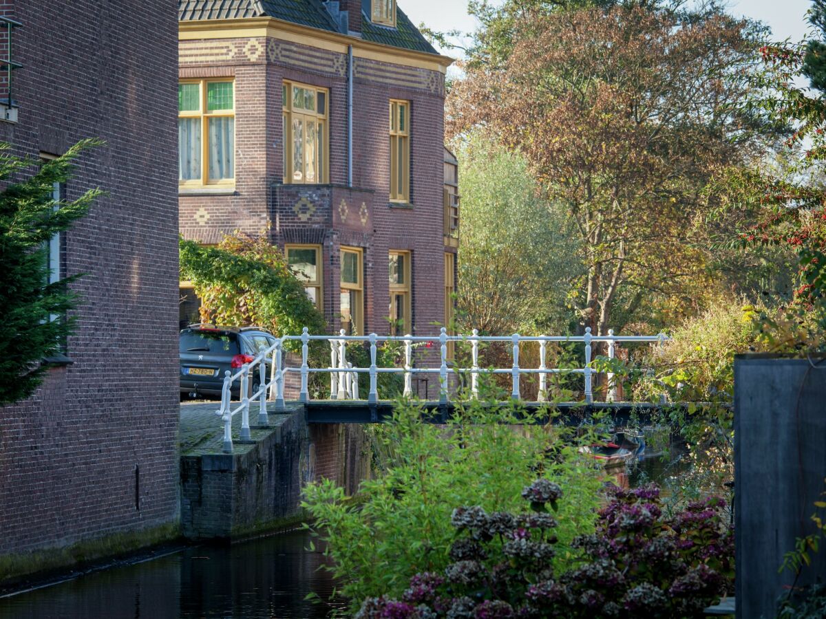 Holiday house Ferienhaus am Kanal in Alkmaar - Outdoor photo 4