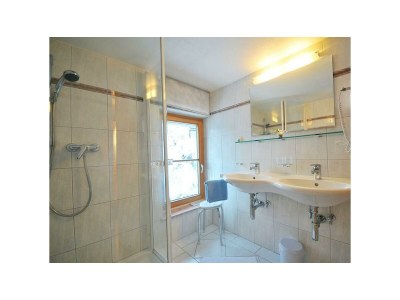 Holiday room Zimmer Nr. 2 "Alpenrebe" mit Dusche, WC - Outdoor photo 54