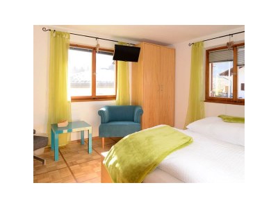 Apartment Haus für 20 Pers., 7 Schlafzimmer, 3xDU, 3xsep.WC - Outdoor photo 13