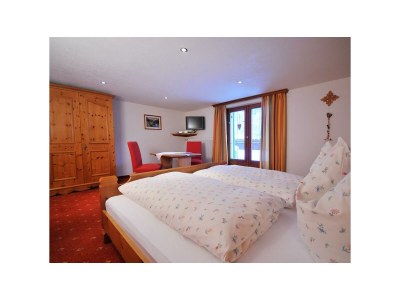 Holiday room Zimmer Nr. 3 "Alpenveilchen" mit Dusche, WC - Outdoor photo 16