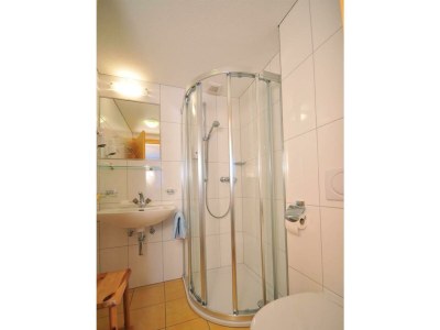 Holiday room Zimmer Nr. 3 "Alpenveilchen" mit Dusche, WC - Features photo 66