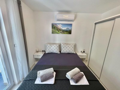 Holiday house Group holiday villa with pool - Features photo 33