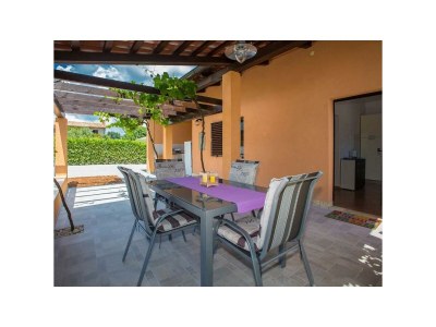 Holiday house Casa Luka Vareski - Outdoor photo 5