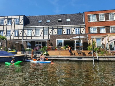 Holiday house Ideales Einfamilienhaus am Wasser - Outdoor photo 2