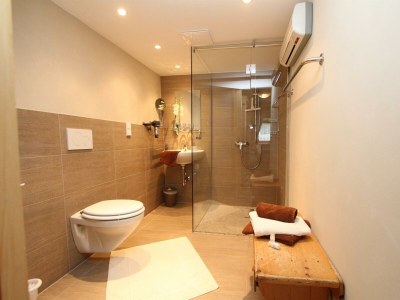 Apartment Ferienhaus, Dusche, WC, 3 Schlafräume - Features photo 52