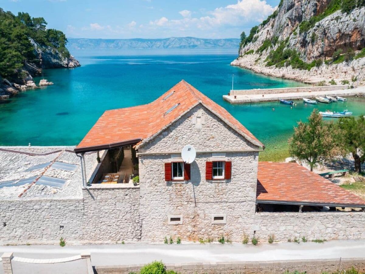 Apartment Apartment Vela Stiniva with terrace