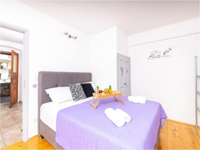 Apartment Apartment Vela Stiniva with terrace - Features photo 8