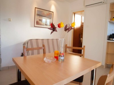 Apartment Apartments Paula - One Bedroom Apartment with Terrace 1 - Features photo 5