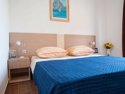 Apartment Apartments Paula - One Bedroom Apartment with Terrace 2 - Features photo 10