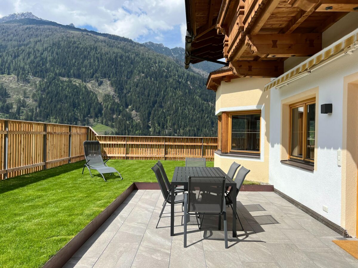 Apartment Apartment in Stubai near Ski Lift - Outdoor photo 4