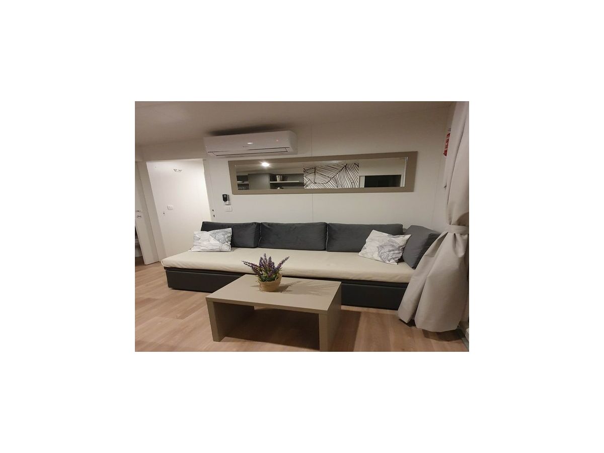 caravan Mobile Homes Karlo & Dino - Two Bedroom Mobile Home with Terrace