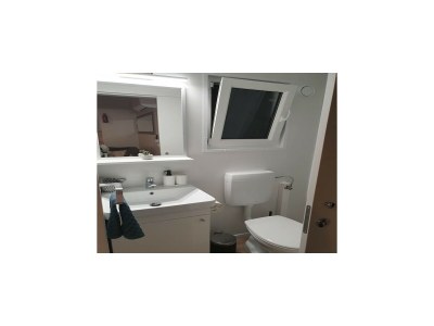 caravan Mobile Homes Karlo & Dino - Two Bedroom Mobile Home with Terrace - Features photo 7