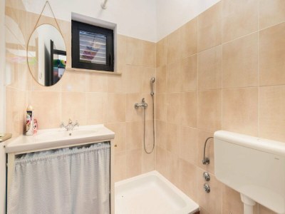 Apartment Apartments Ilija Njavro - Studio Apartment with Balcony - Features photo 12