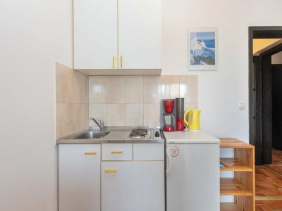 Apartment Apartments Ilija Njavro - Studio Apartment with Balcony - Features photo 13