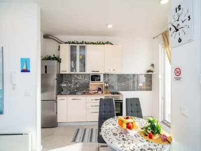 Apartment Apartment Anka - One Bedroom Apartment with Terrace - Features photo 6