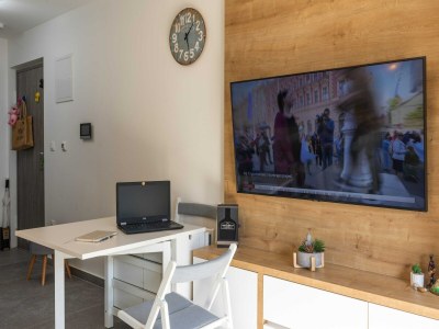 Apartment Apartment Good Vibes - Features photo 13