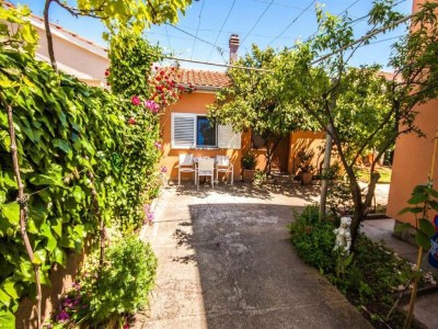 Apartment Apartments Amalia - Two Bedroom Apartment with Terrace - Outdoor photo 3