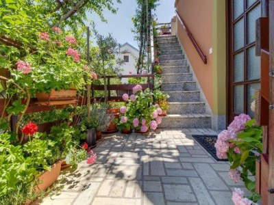 Apartment Apartment Blamax with Terrace and Sea View - Outdoor photo 4