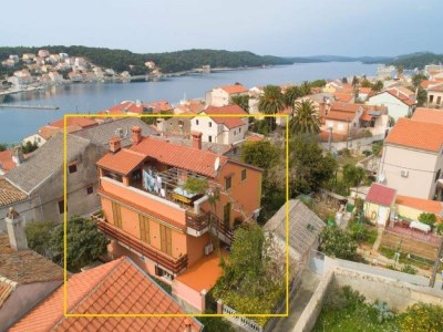 Apartment Apartment Blamax with Terrace and Sea View - Outdoor photo 5