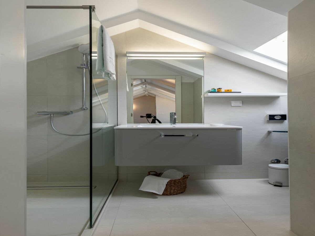 Apartment Rooms Lejletul - Double Room - Features photo 3