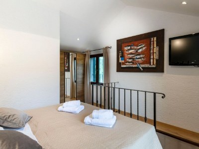 Holiday house Stone House Lola - Two Bedroom Holiday Home - Features photo 22