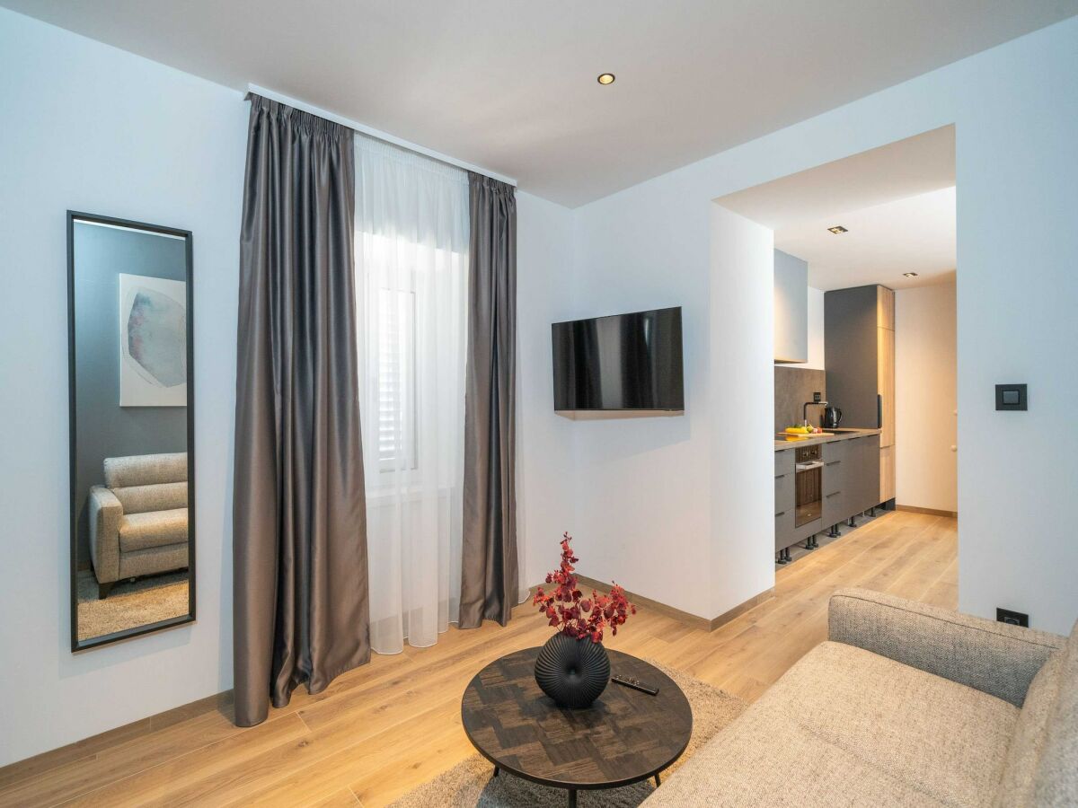 Apartment Apartments Villa Royale - Premium One Bedroom Apartment with Sea View