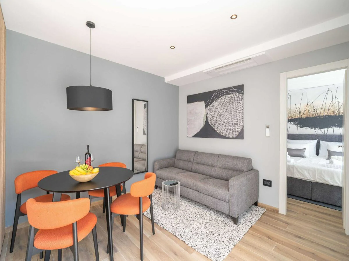 Apartment Apartments Villa Royale - Luxury One Bedroom Apartment with Terrace