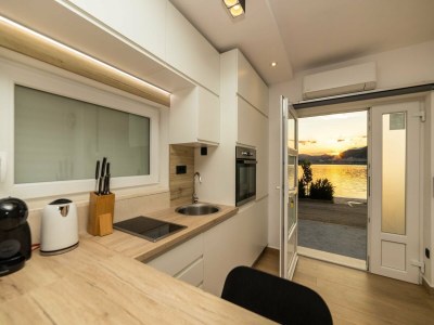 Apartment Apartments Ema - Studio Apartment with Sea View - Features photo 11