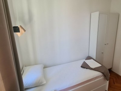 Apartment Apartment Solvit - Three Bedroom Apartment with Terrace - Features photo 9