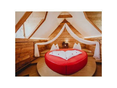 Holiday room Romantik Suite - Features photo 14