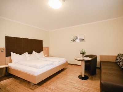 Holiday room Doppelzimmer, Dusche oder Bad, Balkon - Outdoor photo 16